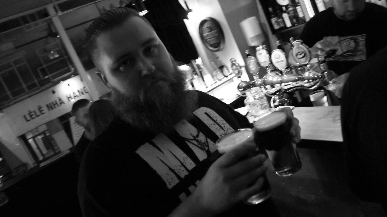 På besøg hos Zeppelin Bar og Café