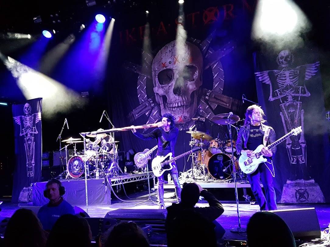 Alter Bridge, Living Colour, Like A Storm
