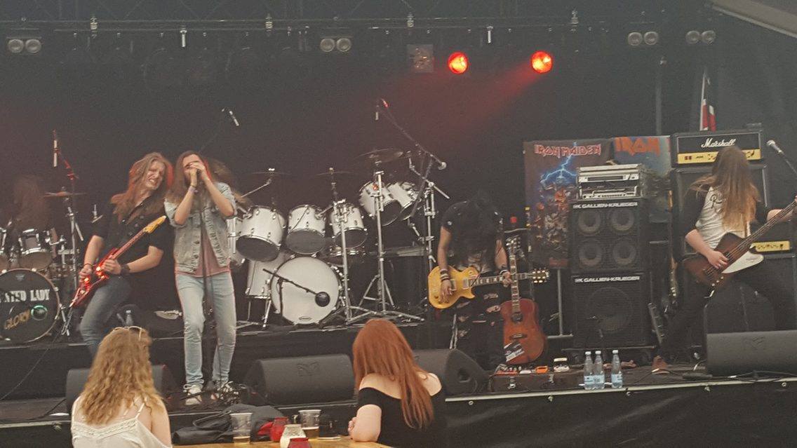 Fra gravkammer til fest