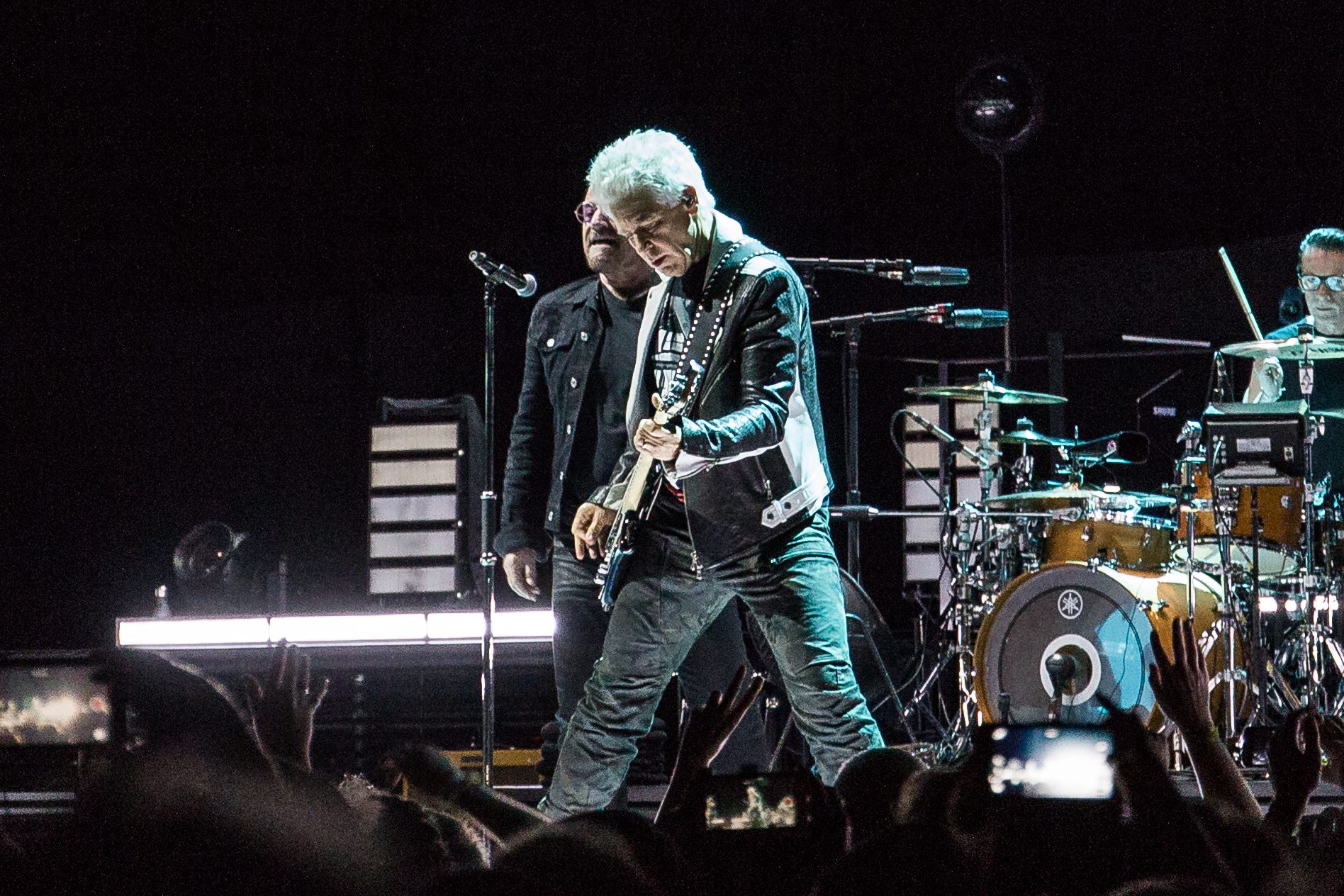 U2