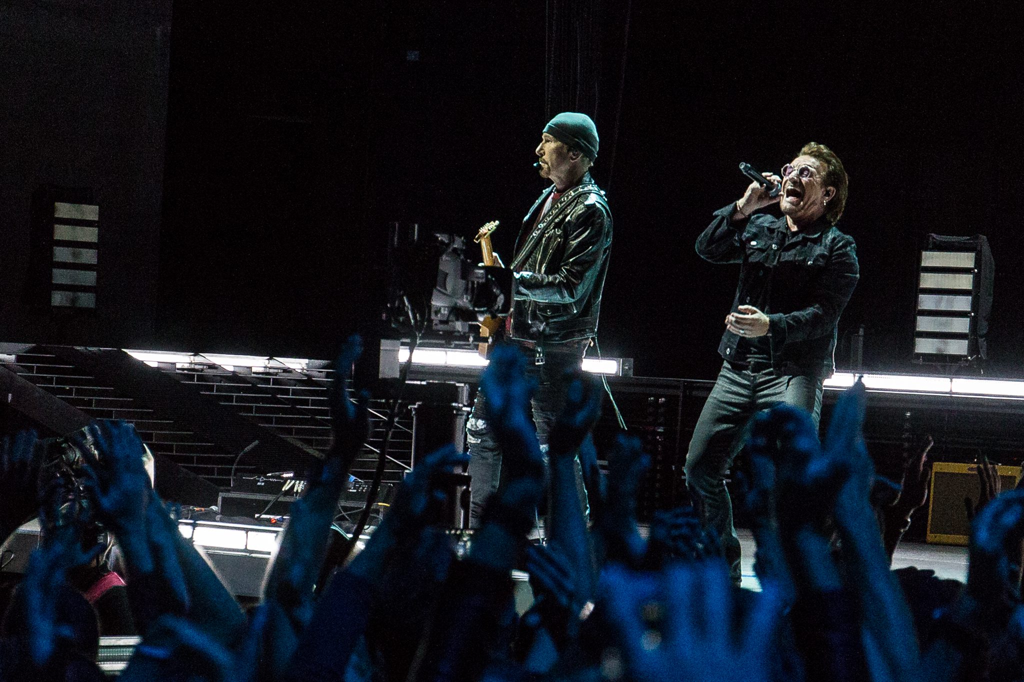 U2