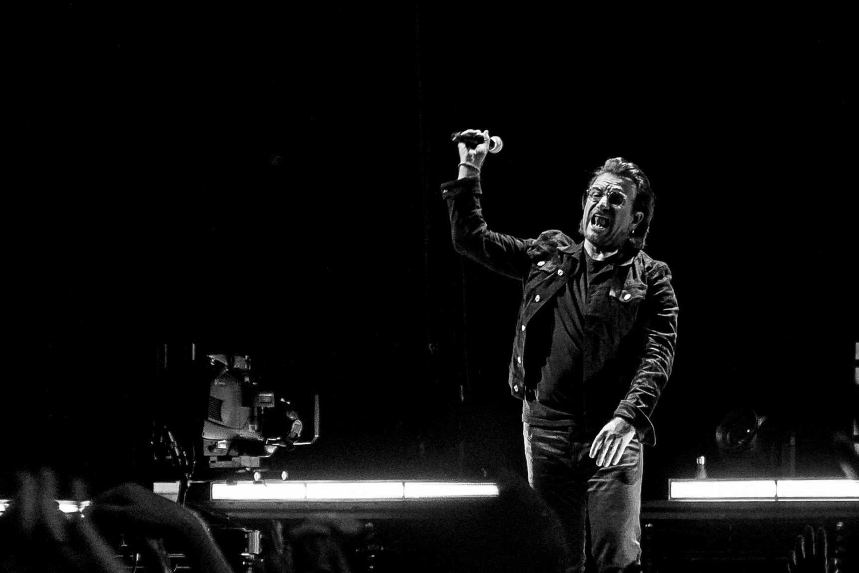 U2