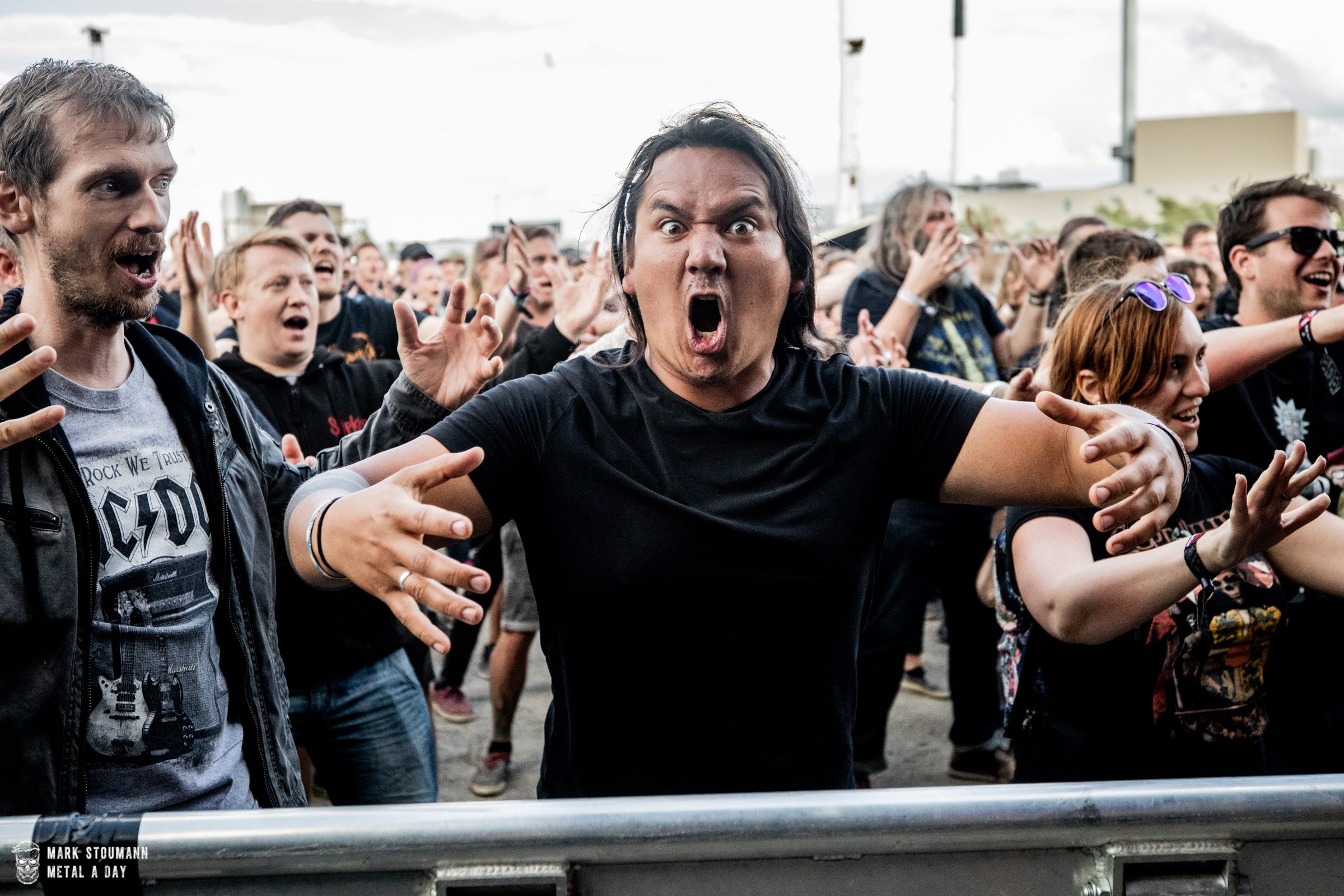 Alien Weaponry