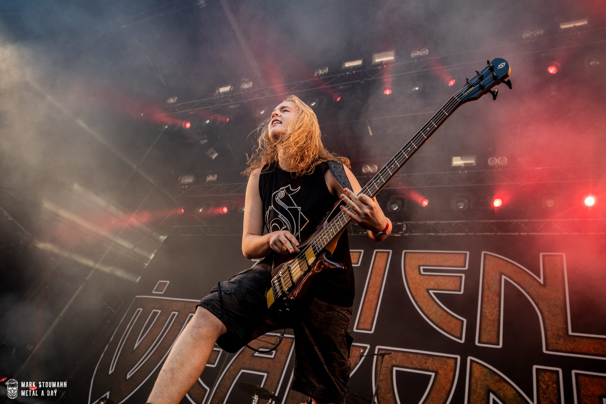 Alien Weaponry