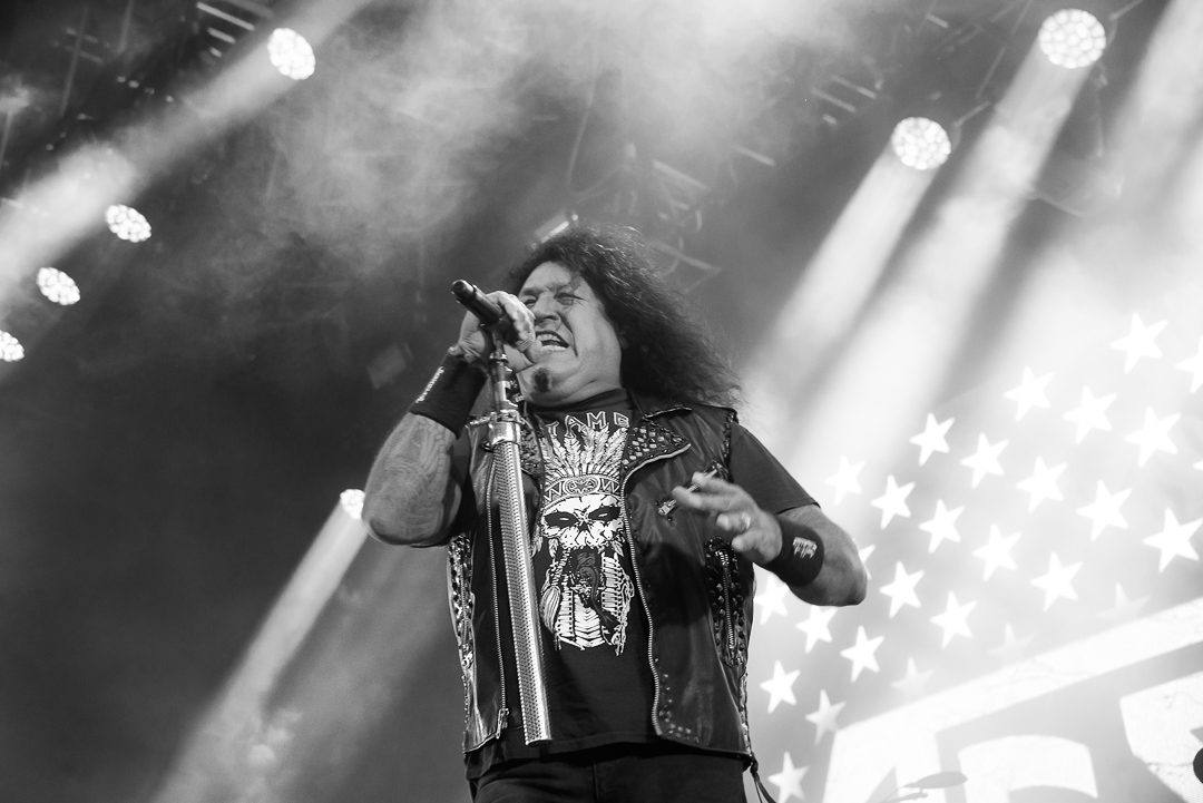 Imponerende amerikaner-thrash
