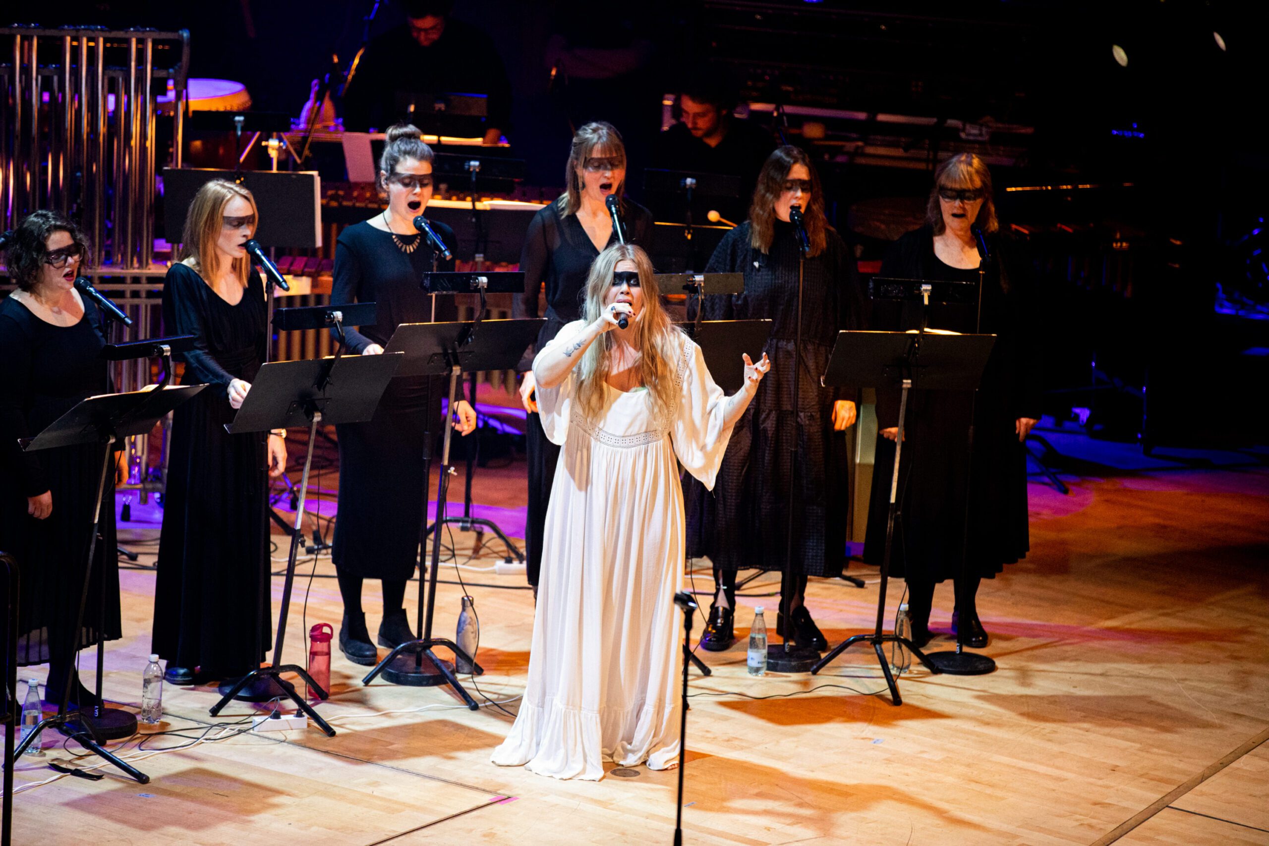 60 Minutes of Myrkur - COpenhagen Phil - Foto: Mark Stoumann