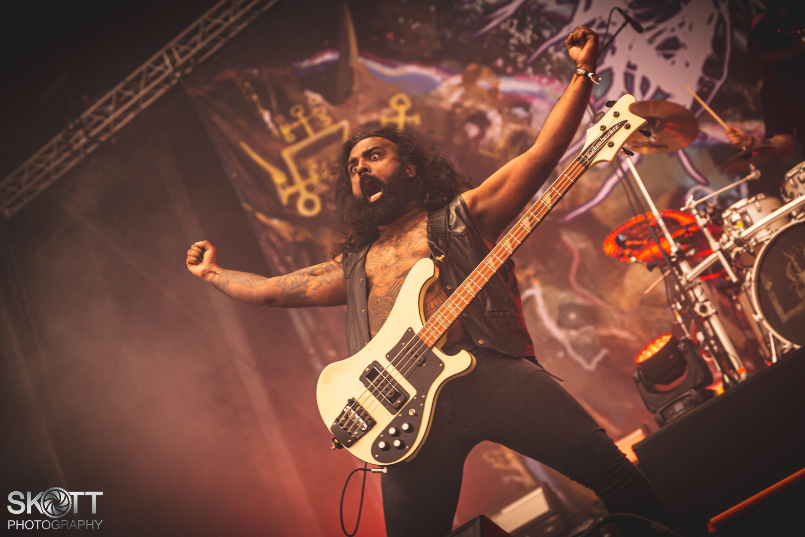 BAEST - Foto: Tommy Skøtt