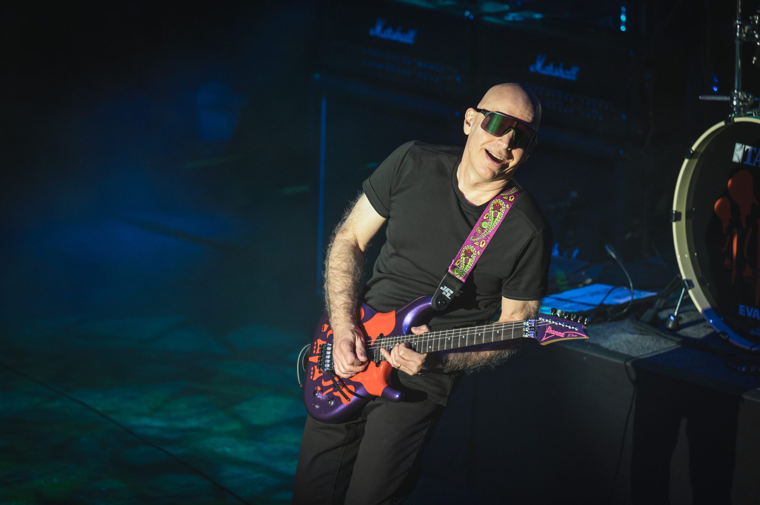 Satriani brillerede i Amager Bio