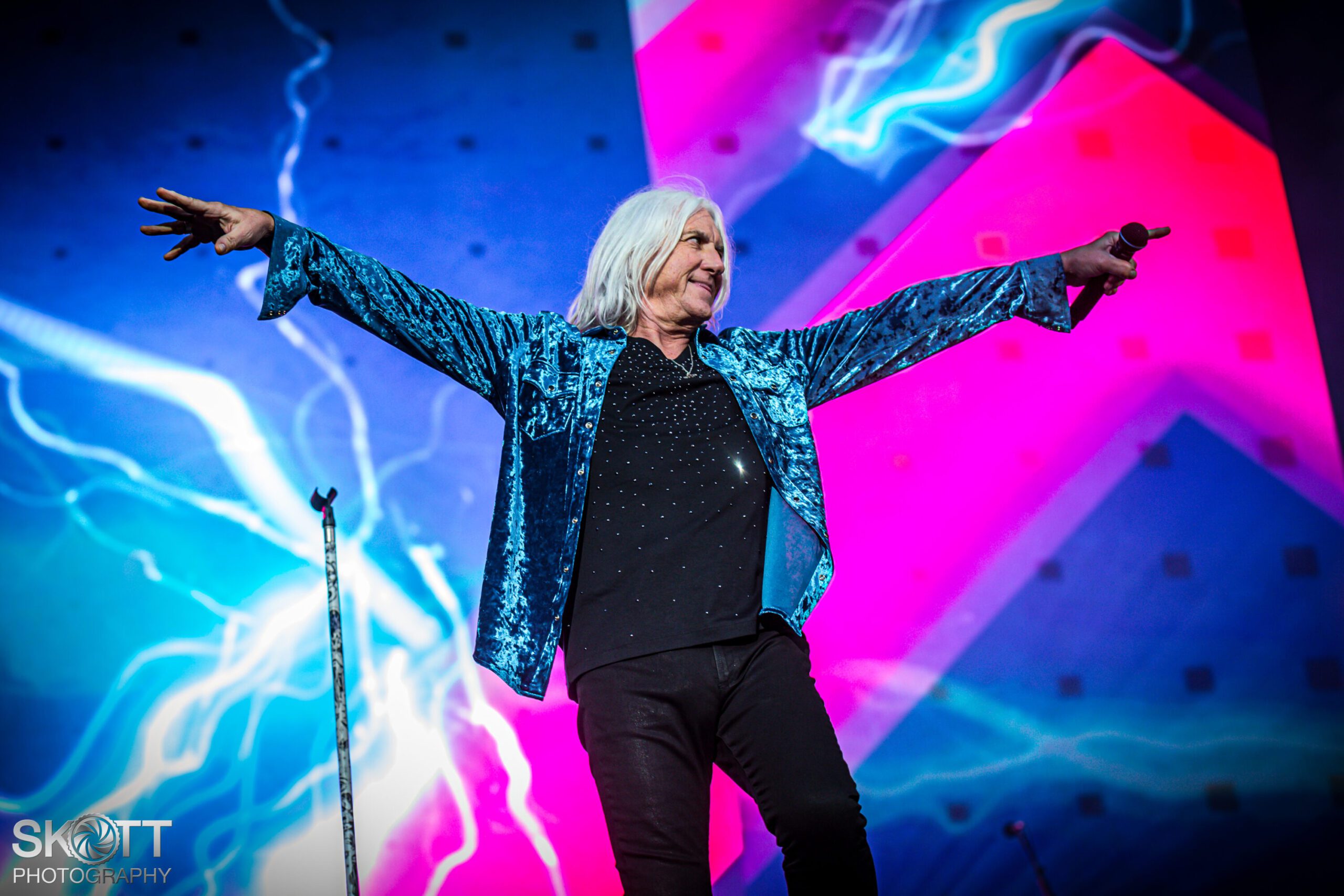 Def Leppard bed fra sig