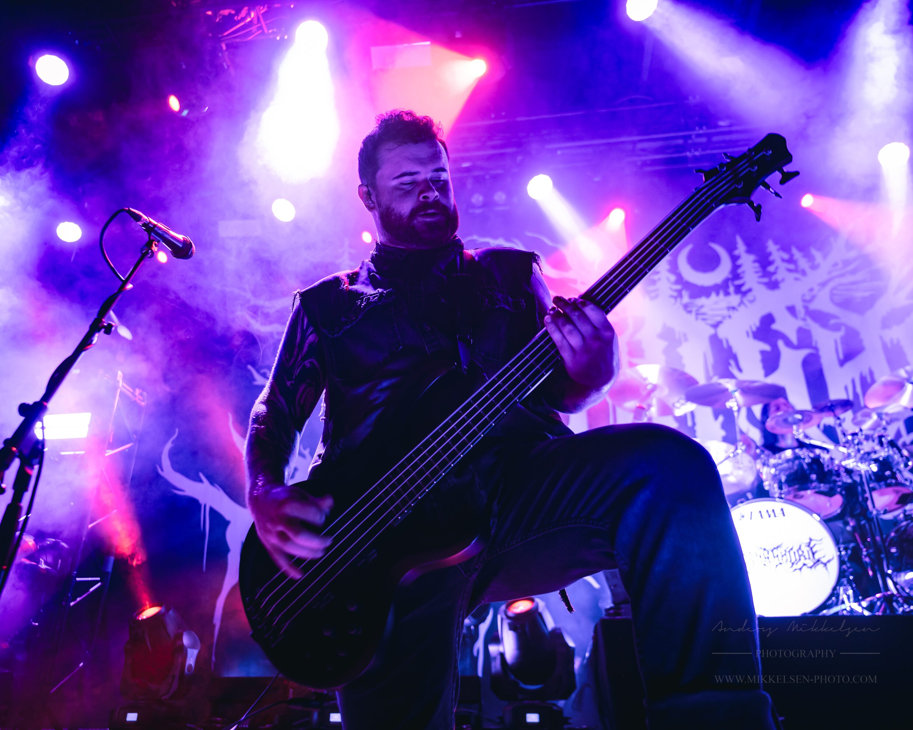 Lorna Shore
