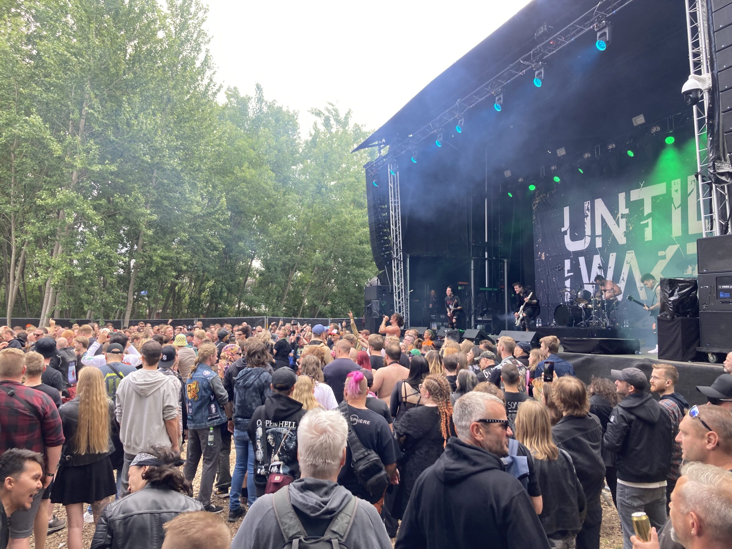 Vågn op til dåd!